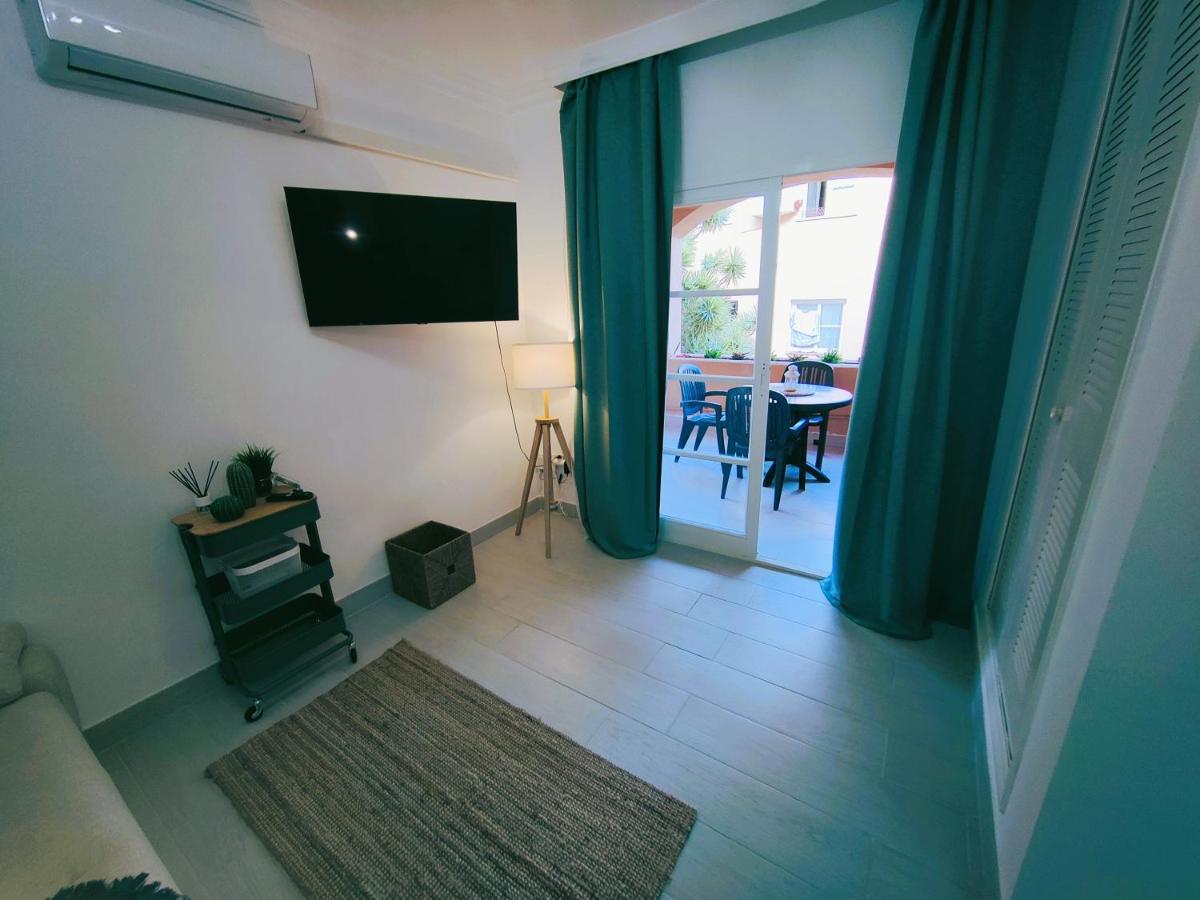 מאלגה Sage Palm Apartment By Namaste Elite מראה חיצוני תמונה