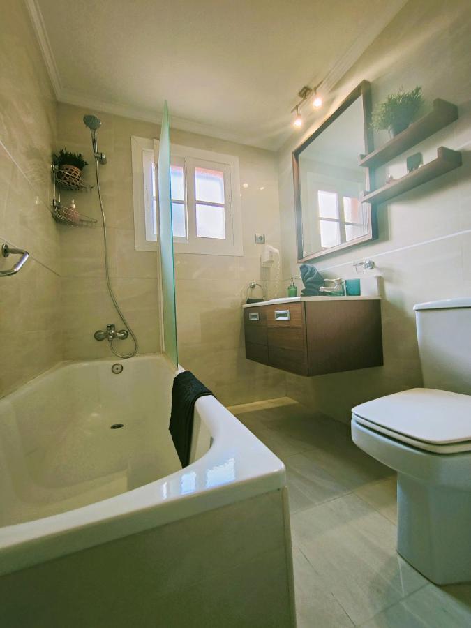 מאלגה Sage Palm Apartment By Namaste Elite מראה חיצוני תמונה