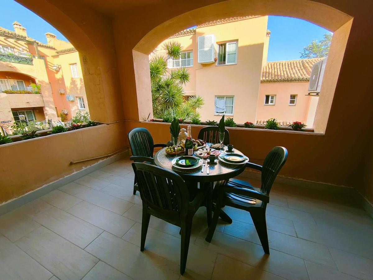 מאלגה Sage Palm Apartment By Namaste Elite מראה חיצוני תמונה